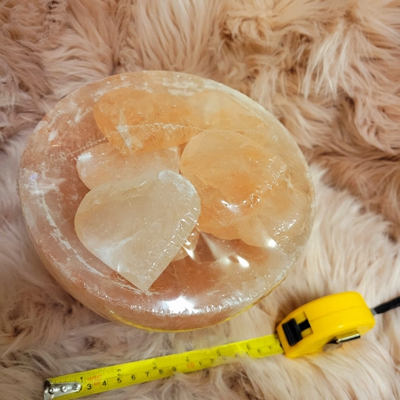 HTF RARE LARGE 7" HIMALAYAN SALT LAMP BOWL WITH 7 HEART SHAPED MASSAGE "STONES" - Picture 3 of 5